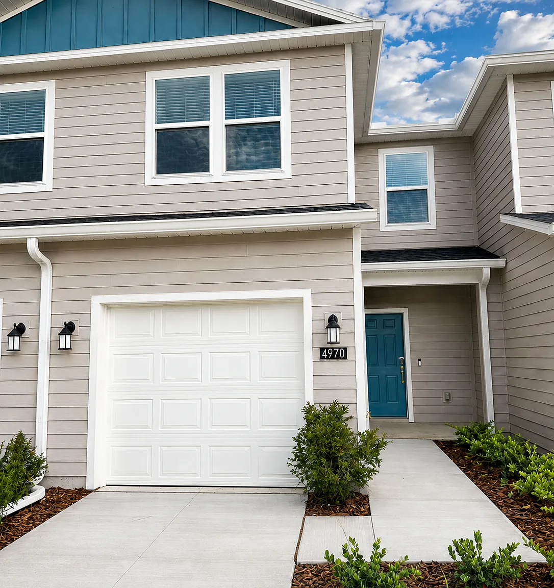 3 bed, 2.5 bath, 1339 sqft, $1,750 — Photo 1