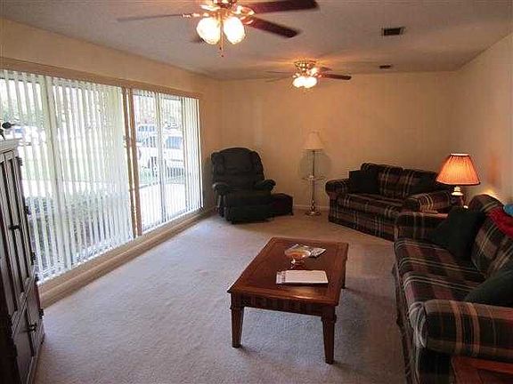 5th image of 2512 Waldemar Ln