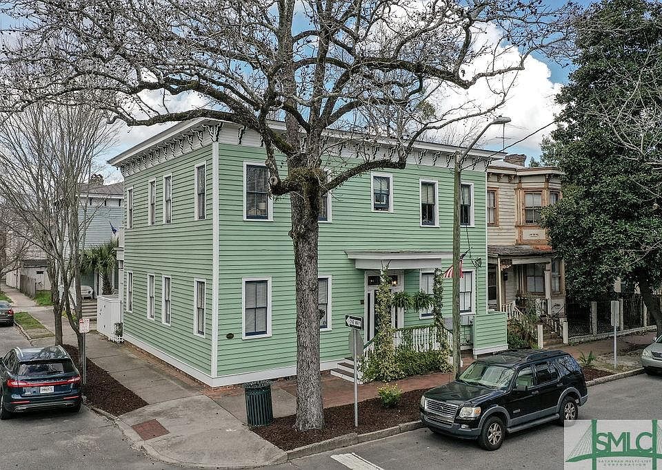 1st image of 302 & 304 E Park Ave