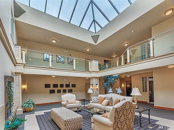 One of two central atriums in Towne Pointe