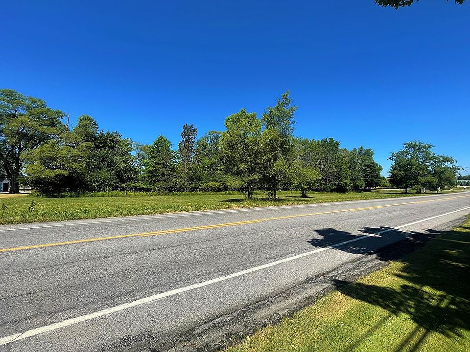 2nd image of 5870 Shimerville Rd