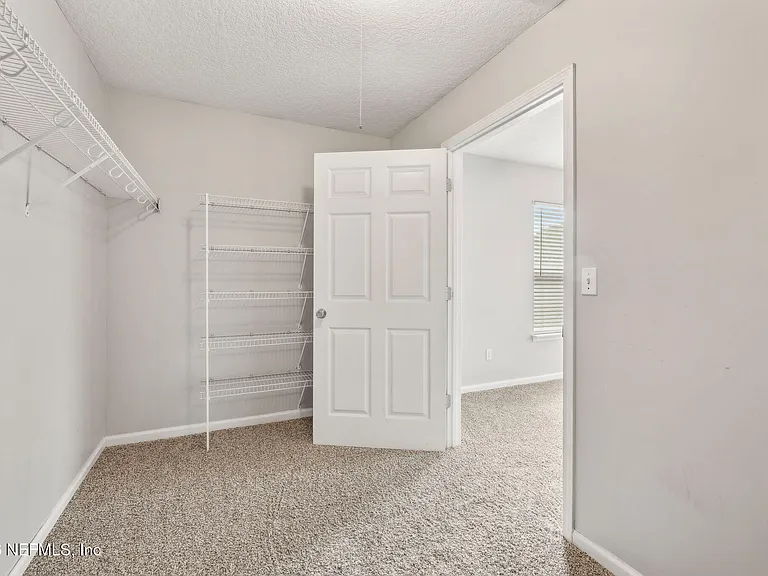 7600 Pheasant Run Dr — Photo 29