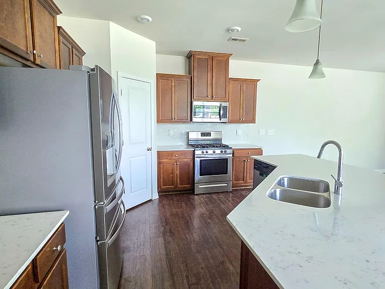 6070 Beale Loop — Photo 6