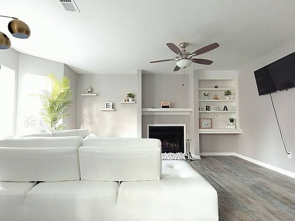 5th image of 33 Battery Walk Ct #B