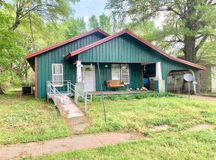 207 NE B St, Stigler, OK 74462
