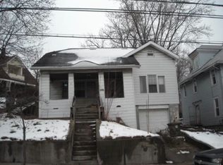 1399 Pondview Ave, Akron, OH 44305