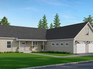 43 Forest Glen Ln, Topsham, ME 04086