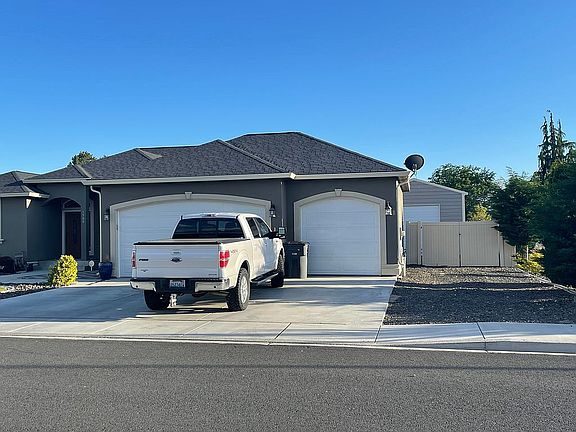 2nd image of 1500 E Palos Verdes Ln