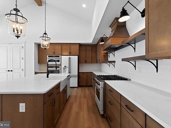6th image of this home
