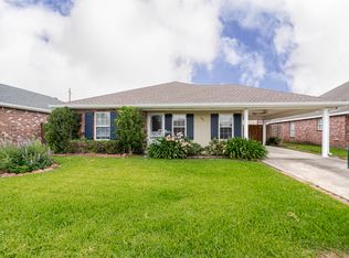 385 Garden View Dr, Houma, LA 70364