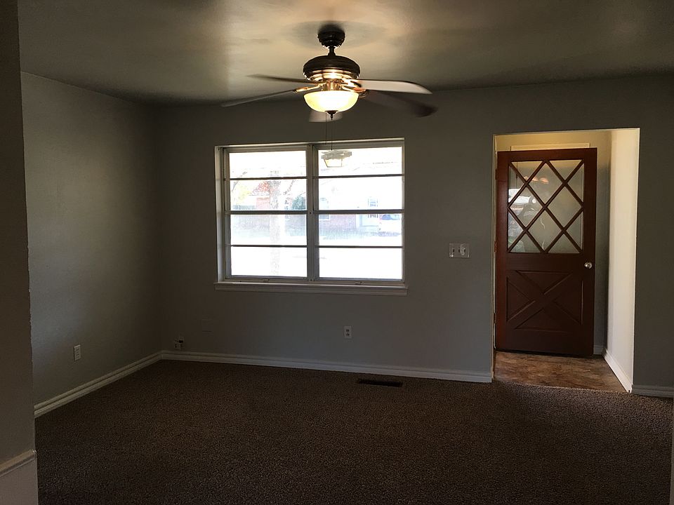 1st image of 113 NE 10th St