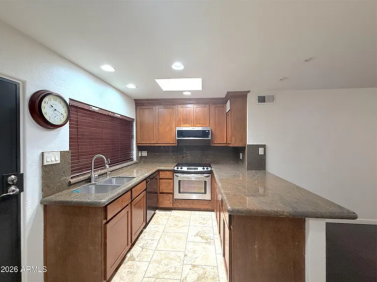 8331 E Valley Vista Dr — Photo 6
