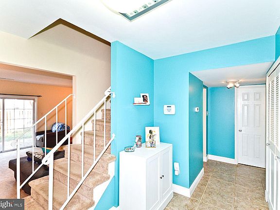 5th image of 8641 Binghampton Pl