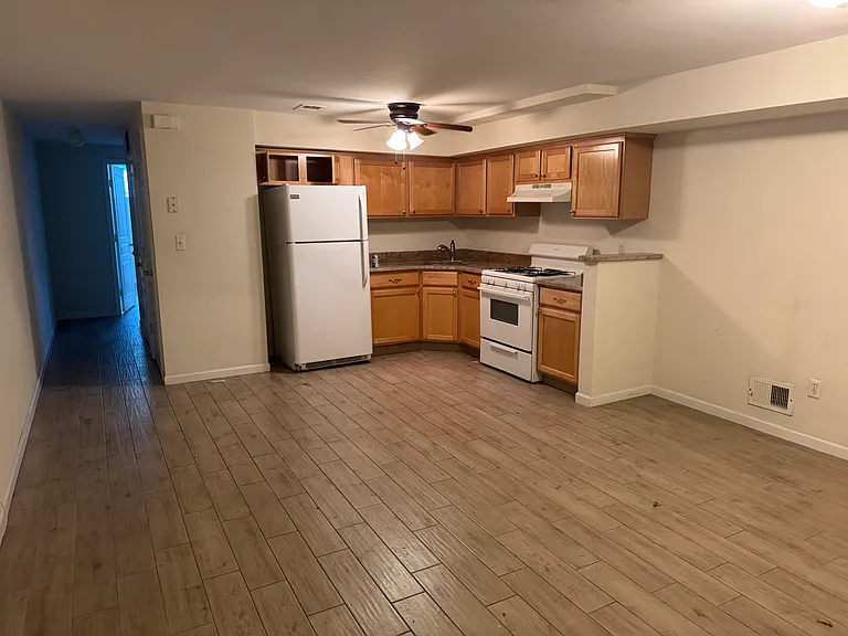 643 Tompkins Ave #1 — Photo 2