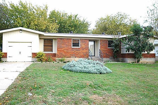 1st image of 4909 Odessa Ave