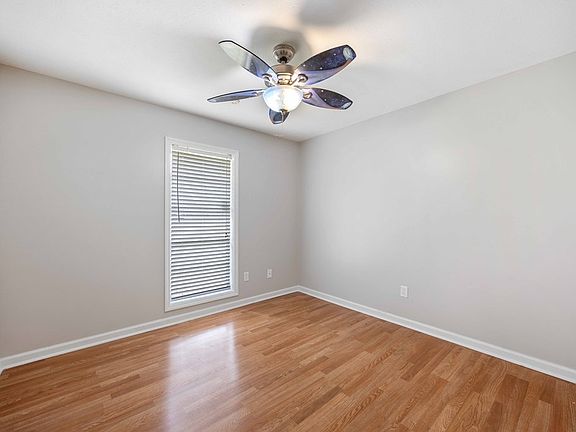 5th image of 6001 Williamsburg Dr