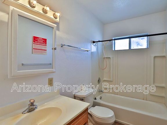 3rd image of 2408 W Morten Ave APT 4