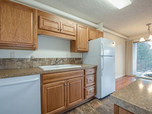 5th image of 2034 Minor Ave E APT 101