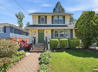 52 Harcourt Ave, Bergenfield, NJ 07621