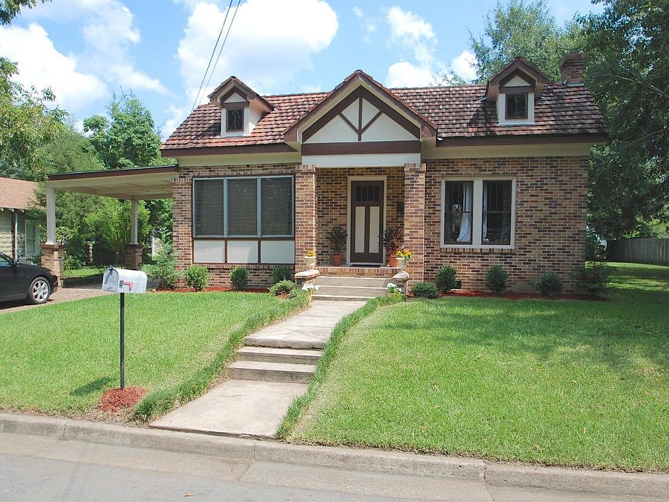 1st image of 334 S 11th Ave