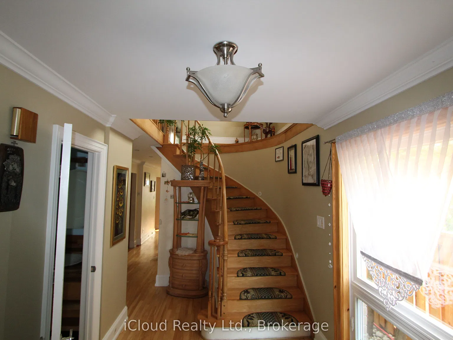 1 bed, $1,000 — Photo 3