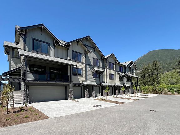With views of Mt. Si