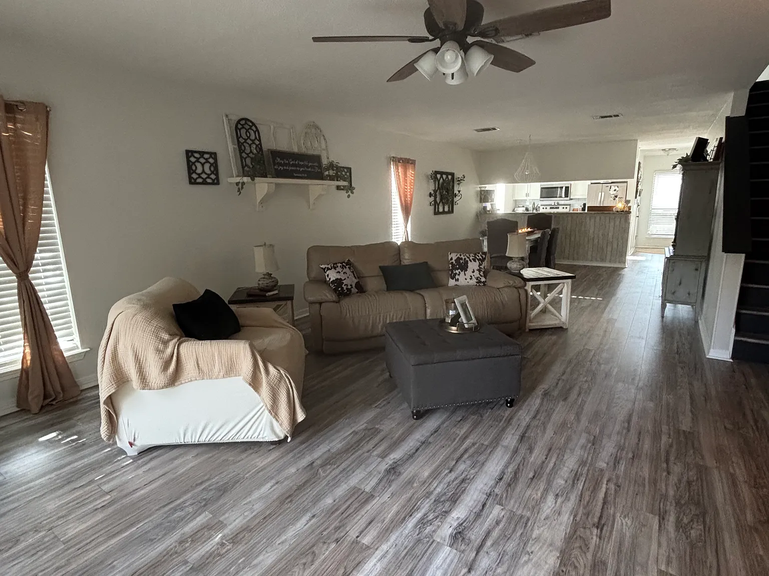 2 bed, 1650 sqft, $2,100 — Photo 3