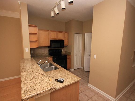 4th image of 4207 S Dale Mabry Hwy Unit 6309