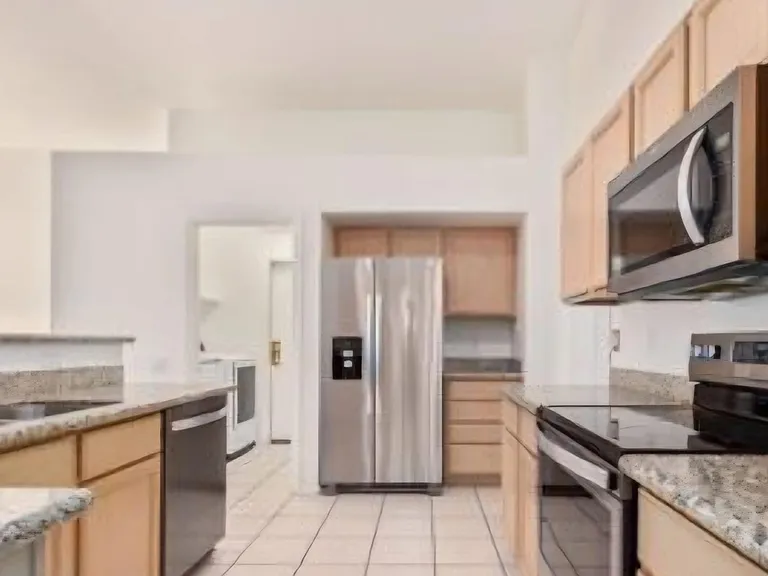 6373 W Irma Ln — Photo 10