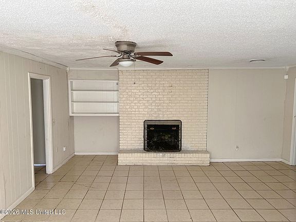 5th image of 800 Meadow Hill Dr