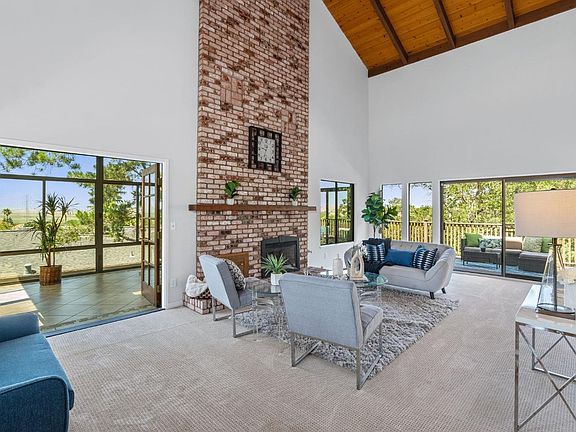2nd image of 809 Albatross Drive