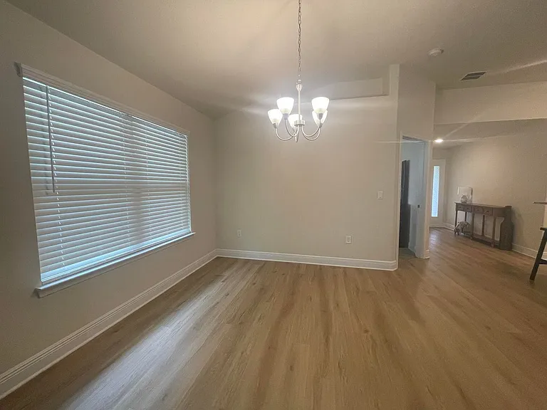 124 Ridgeway Cir — Photo 6