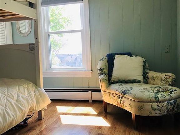 5th image of 38 Chester Ave