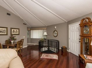 37137 Lake Yale Pl, Grand Island, FL 32735