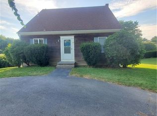 23 J H Dwyer Dr, Middletown, RI 02842