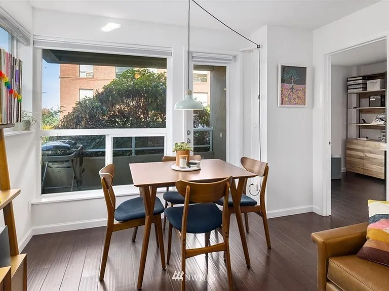 530 Melrose Ave E #103 — Photo 8