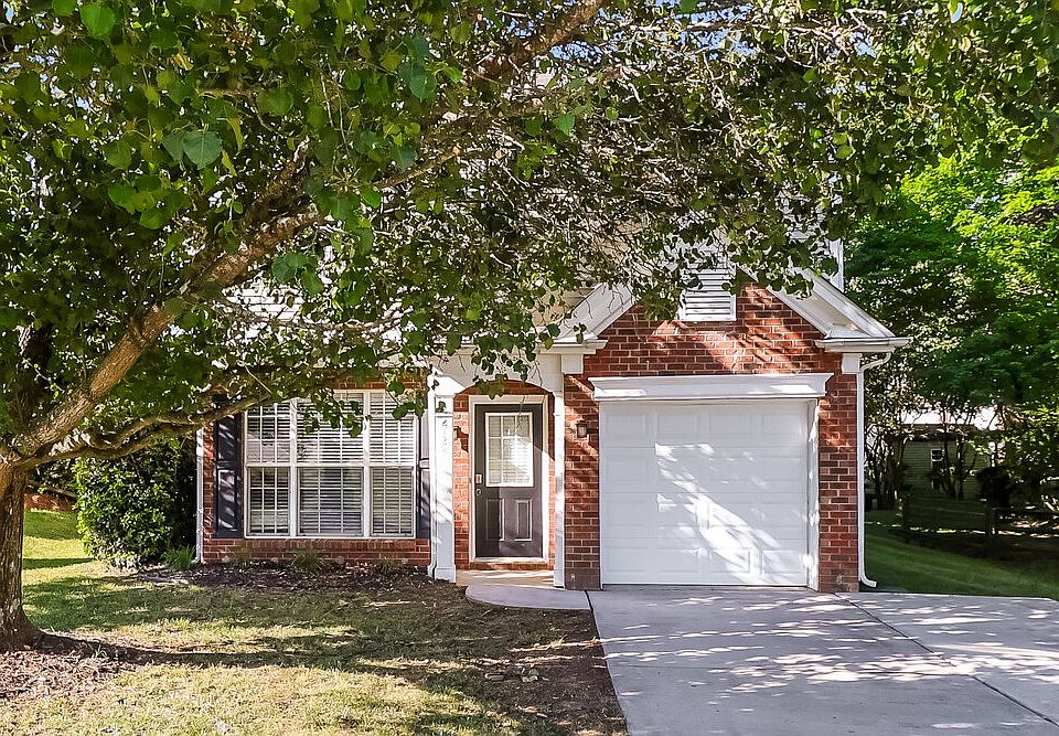 1st image of 2728 Wingdale Dr