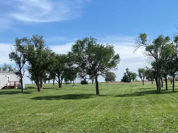 1694 140th Ave, Ellis, KS 67637