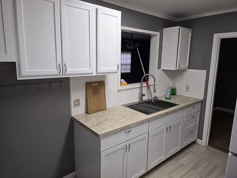 203 Grovewood Dr — Photo 10