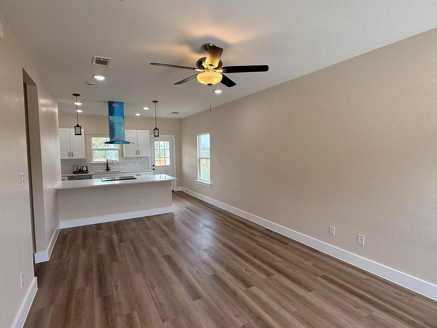 2619 Creekview Drive - 1 — Photo 4