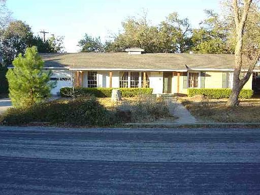 2nd image of 409 OAK GLEN