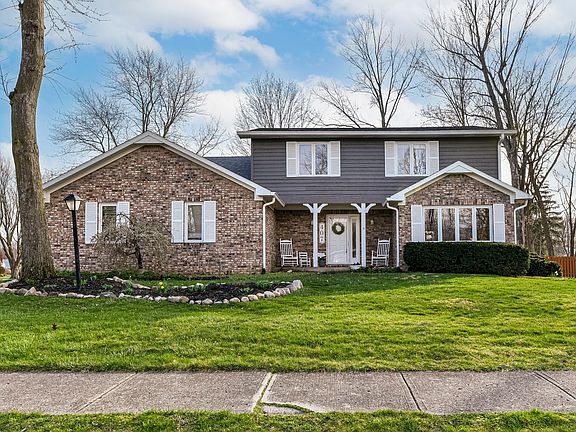 2nd image of 407 Deer Walk Trce