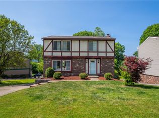 3621 Falmouth Dr, South Park, PA 15129