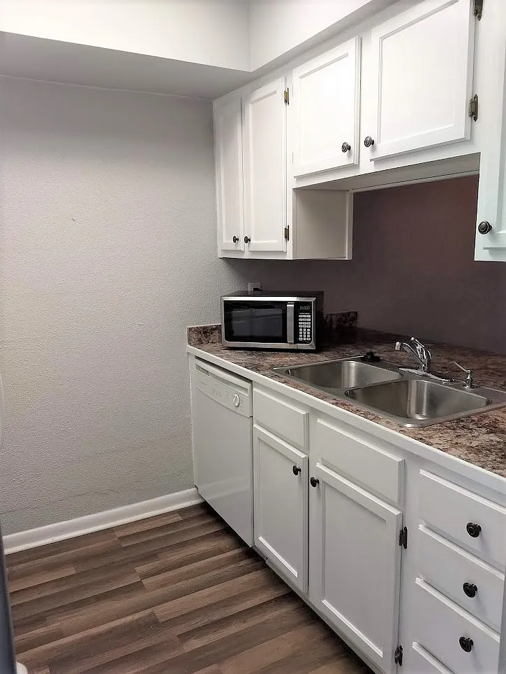 55 Wilshire Heights Drive - 55 — Photo 4