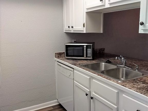 4th image of 55 Wilshire Heights Dr #55