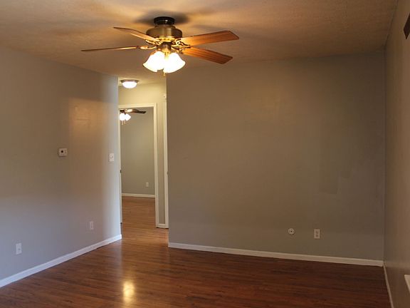 4th image of 338 S Wilmington Ct