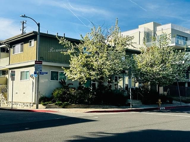 1st image of 7763 Romaine St #7