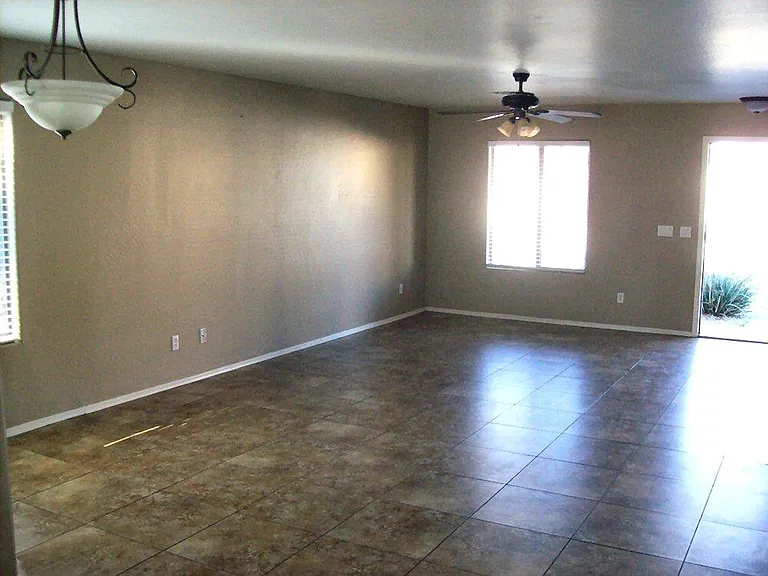 2333 E Meadow Lark Way — Photo 5