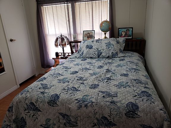 Master bed room