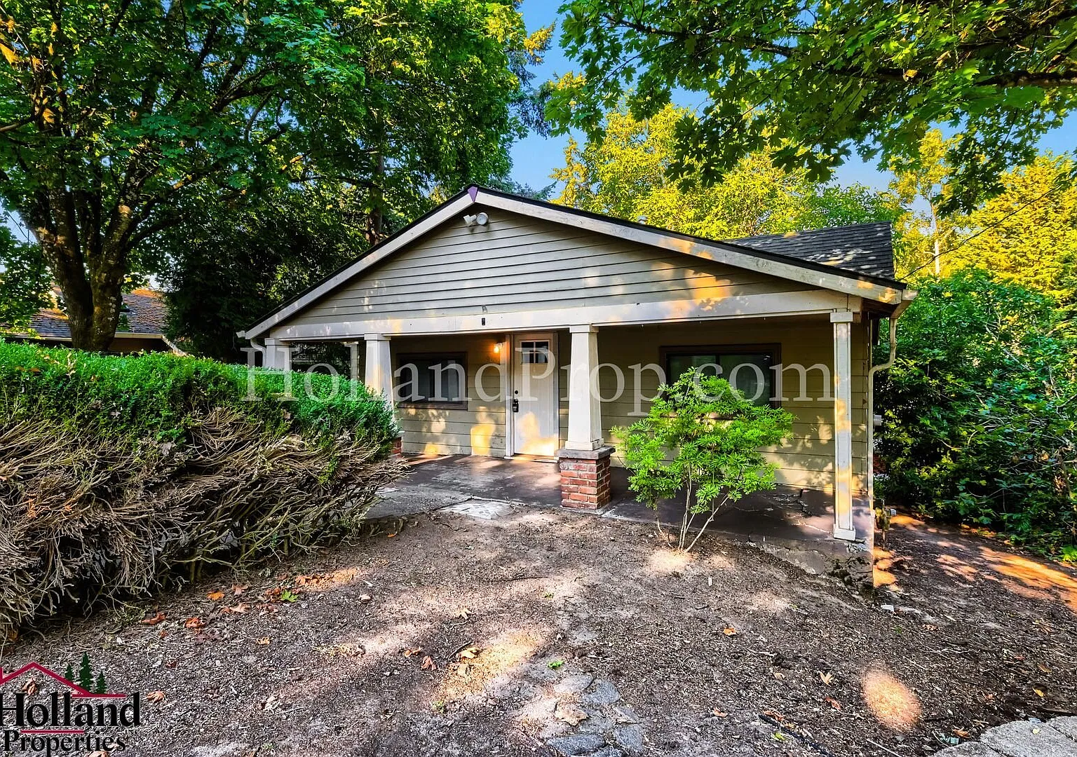 Hidden Gem In Sw Portland 2bd 1bth Waiting For You! New Price And Special Discount Of $300 On You... — Photo 1